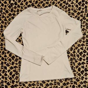 White Under armor long sleeve shirt small